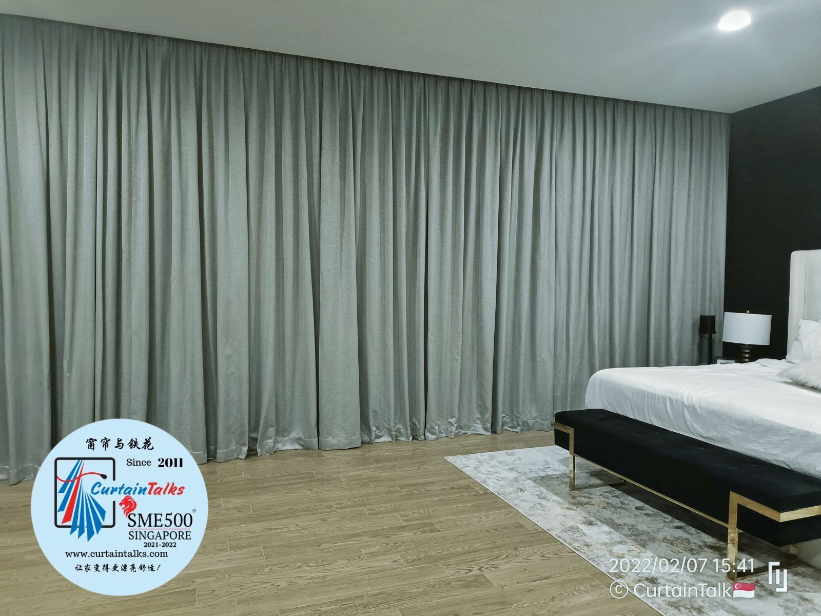 This is a Picture of Day and night curtain picture  for Singapore condo, Living hall, Day an dnight curtain, H2O condo